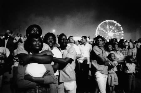 Bruce Davidson, Untitled [hugging couples, ferris wheel], Coney Island, A Time of Change, 1962