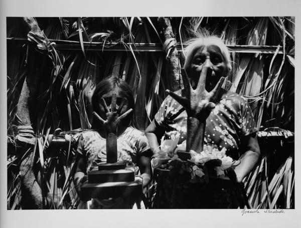 Graciela Iturbide, Manos poderosas, Juchitán, Oaxaca, 1986