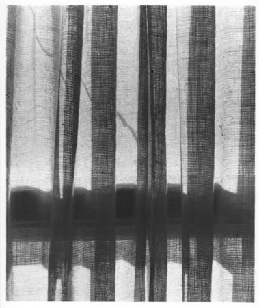 Manuel Alvarez Bravo, Cortina con sombra, 1940s