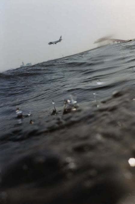 Asako Narahashi, Jonanjima, from the series half awake and half asleep in the water, 2002