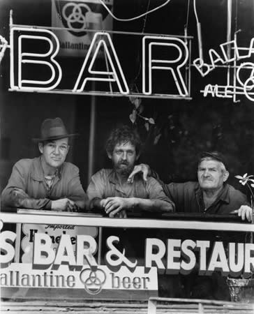 Evelyn Hofer, Bowery, New York, 1965