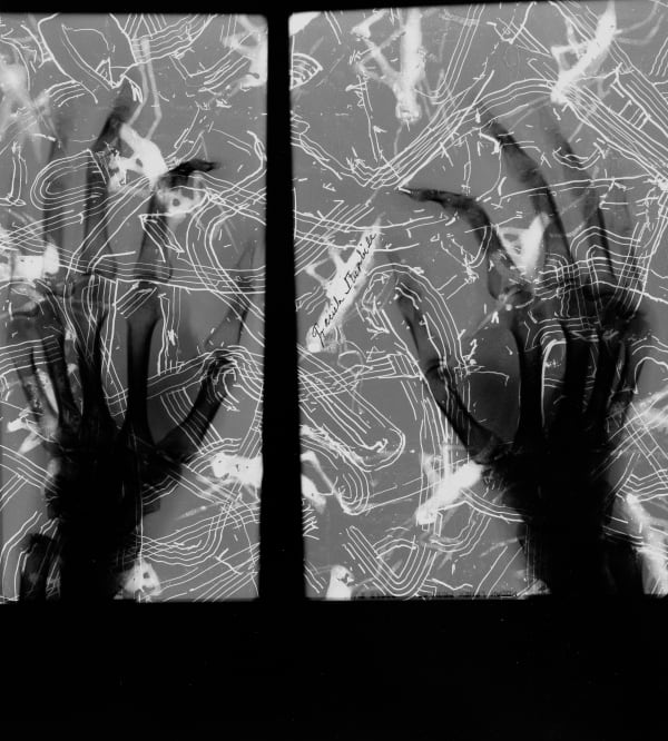 Graciela Iturbide, Radiografía de las manos de Toledo, Ciudad de México, 1990s