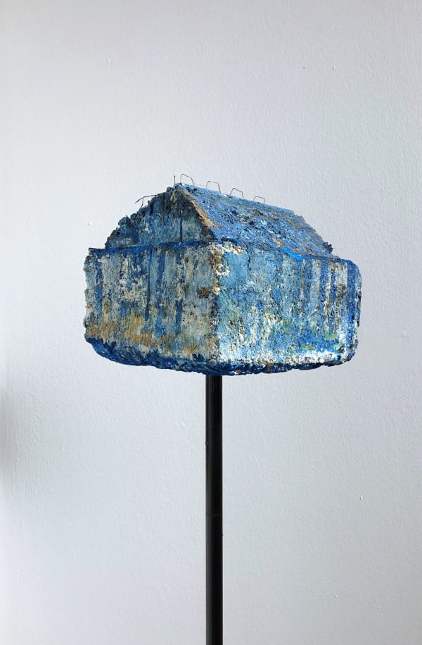 Billy Brown, Hut on stand – Blue Wire