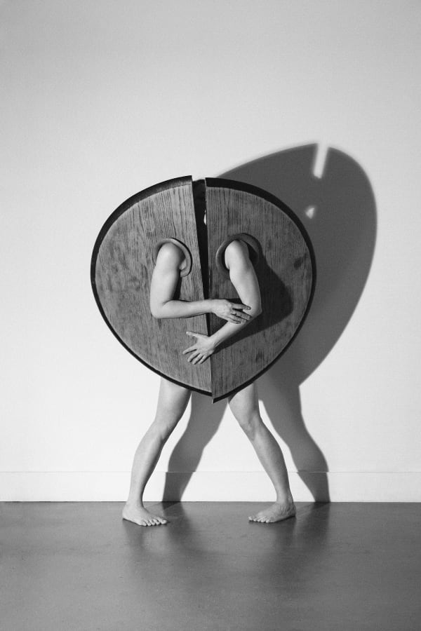 Oana Stanciu The kiss Limited edition Gicleé print Unframed: 84 x 56 cm Framed: 88 x 60 x 2 cm Edition of 10