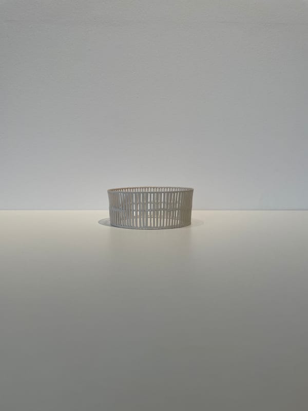 Lauren Nauman, Lines, small white ring , 2016