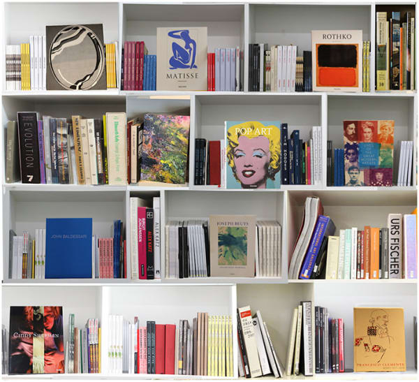 Max Steven Grossman, Art sq (lightbox), 2020