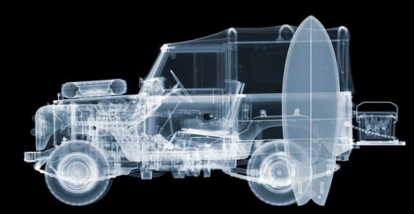 Nick Veasey, Land Rover, 2022