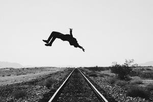 Tyler Shields, Train Track