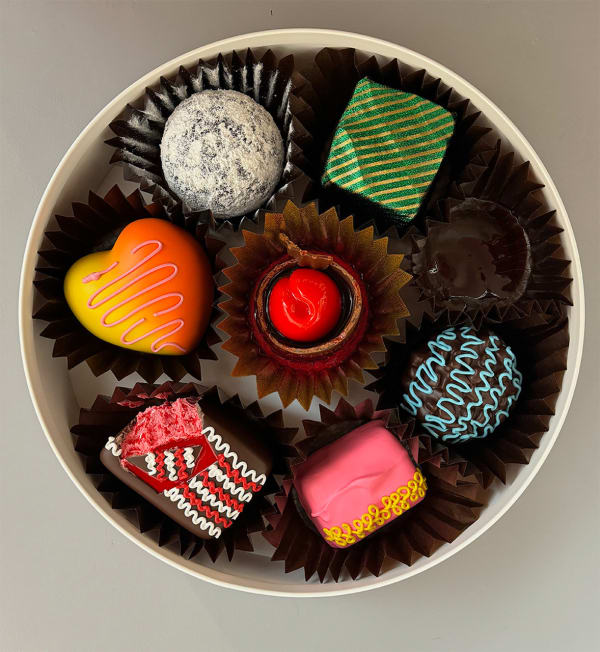 Peter Anton, Special Round Assortment, 2024