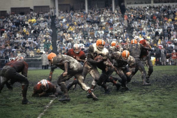 Neil Leifer, Jim Brown vs the 49ers, 1962
