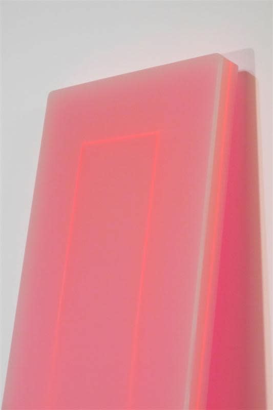 Karyn Taylor Linear Time Loop (detail), 2015 Acrylic (ed. 3) 1400 x 420 x 500 mm