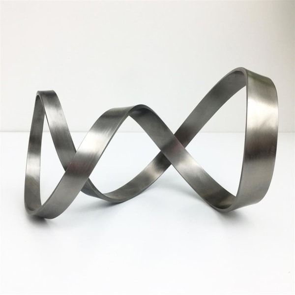 Ray Haydon Fluid 0.890, 2016 stainless steel 150 x 250 x 170 mm