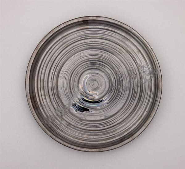 Iza Lozano Agua que corre 7, 2023 Stoneware clay, marble, bone ash and iron rich glaze 28.0 x 28.0 cm