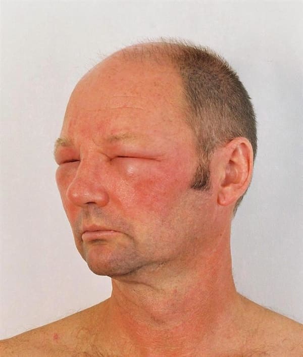 Kevin Capon Self-portrait, 2006 C-type photograph (ed of 8) 28.5 x 24.5 cm