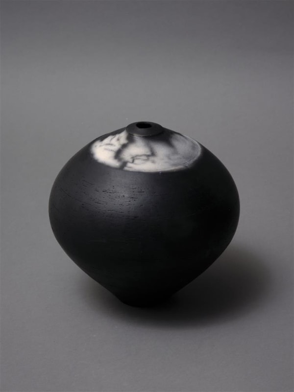 Julie Cromwell Char Remains #1, 2021 Clay, carbon 20.0 x 19.0 cm