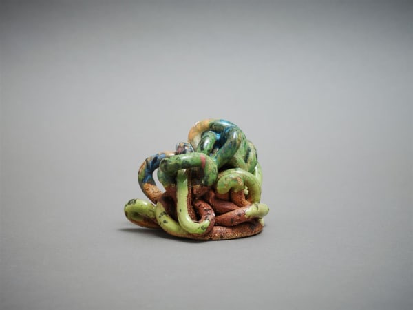 Arapeta Ashton Noke VII (Medium), 2022 clay, glaze 9.0 x 8.0 x 8.0 cm