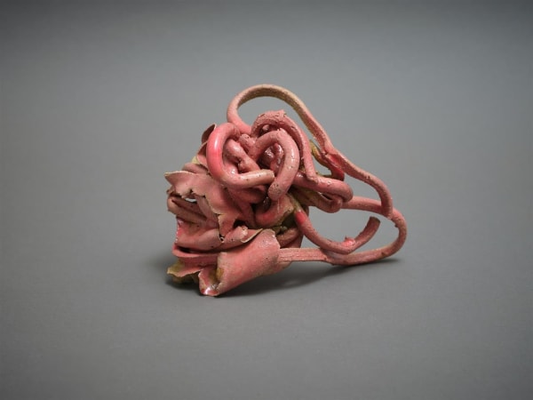 Arapeta Ashton Noke II (Medium), 2022 clay, glaze 10.0 x 18.0 x 6.0 cm