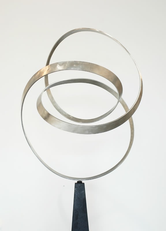 Ray Haydon Fluid 4.91, 2007 Stainless steel on basalt base 2020 x 700 x 640 mm