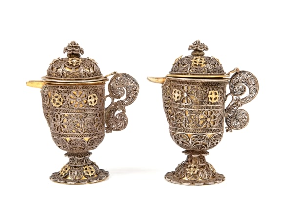 Par de galhetas litúrgicas , Filipinas, séc. XVII