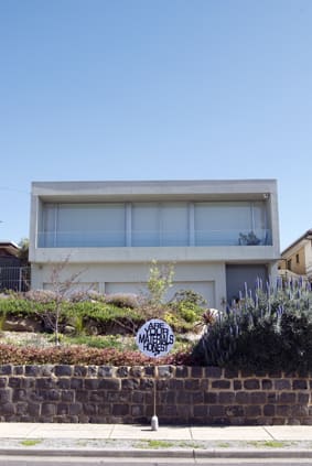 Simone Slee, Houses Happy to Help #19, 2010