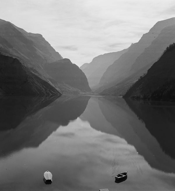 Le Lac Chambon, 1940 Tirage argentique sur papier baryté 40x50 cm Edition of 15