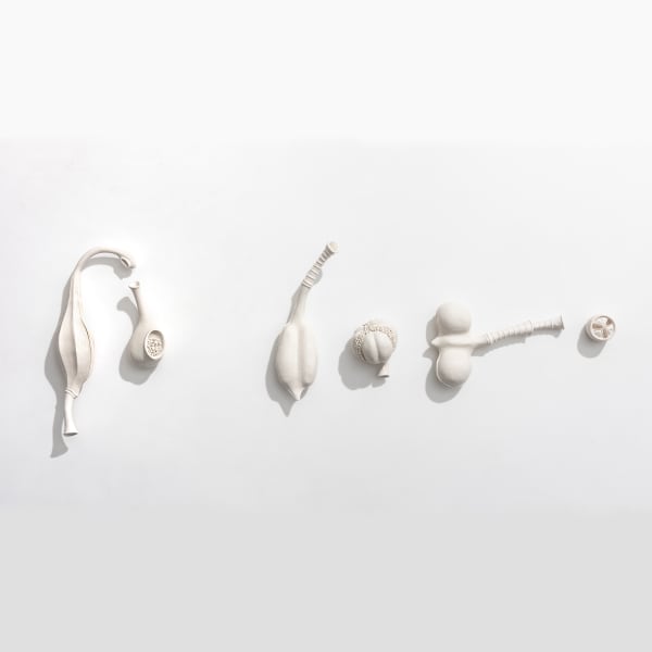 Sarah Rayner Pause …, 2020 hand carved porcelain 33 x 99 x 6 cm (6 components)