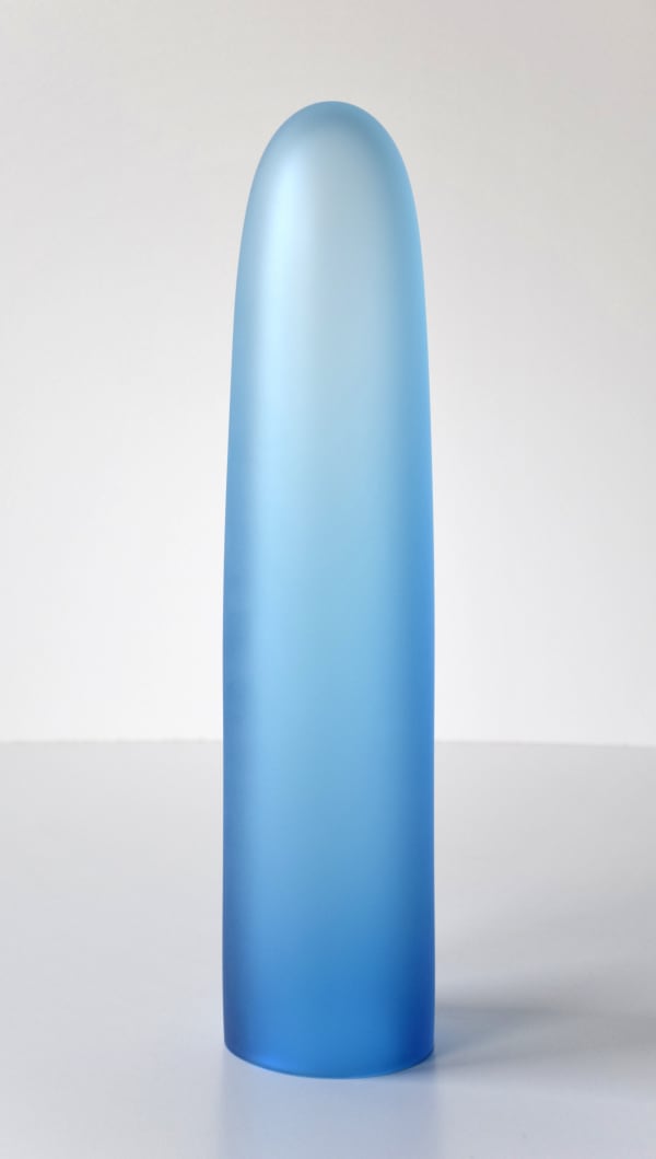 Andrew Bearnot, Cyan Satin Cloche, 2022