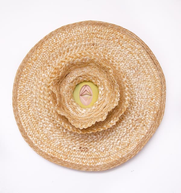 Anna Reutinger, Subversive thought hat #6: What if everyone with a uterus could decide what to do with it for themselves?, 2023