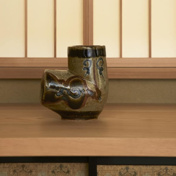 Kawai Kanjirō (1890−1966) , Jar with Yellow, Cobalt Blue, and Copper Red Glazes 
