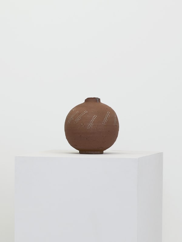 Yagi Kazuo (1918−1979) , Vase 