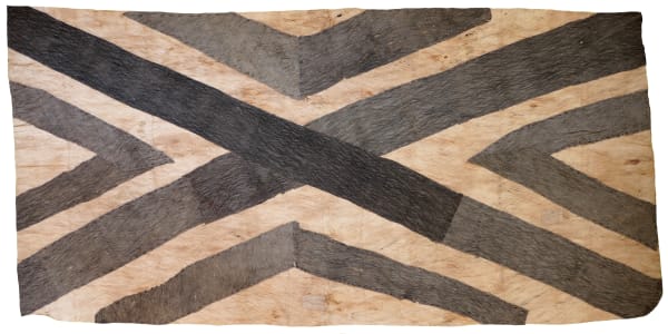 Ilma Ugiobari (Ajikum'e) Mododa'e natural pigments on nioge (barkcloth) 111.5 x 55 cm