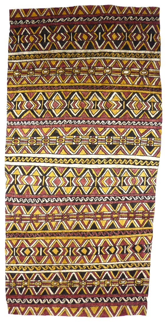 Lillias Bujava (Kausara) siha'e, visuano'e, buboriano'e, vavore deje, jawubimu'e ohu'o burejihano'e - Fruit of the tree, teeth of the fish, beaks of Blyth's Hornbill, back of the bush rope and mountain pine tree. natural pigments on nioge (barkcloth) 134 x 66 cm