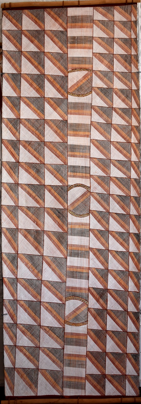 Jennifer Wurrkidj Wak Wak, 2017 Ochre on bark 170 x 60 cm