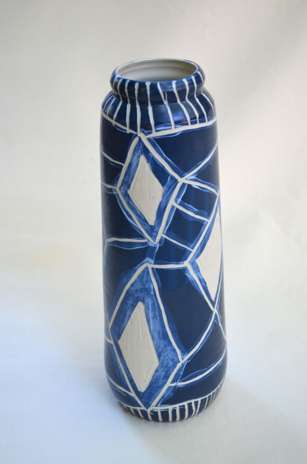 Pepai Jangala Carroll Walungurru, 2016 Stoneware 41 x 15 cm