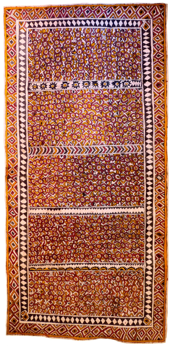 Elvina Naumo Savani degirani, dahoru’e, vinohu’e , siha’e ohu’o bubori anö’e, 2022 natural pigments on nioge (barkcloth) 140.5 x 69.5 cm