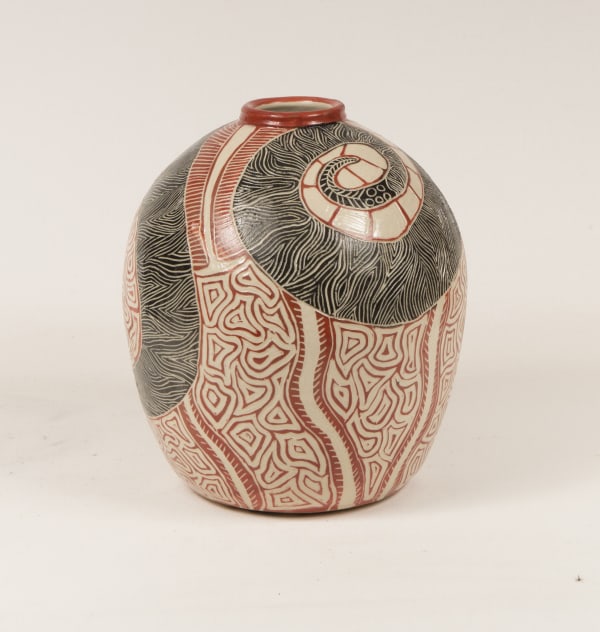 Derek Jungarrayi Thompson Wanampi / Watersnakes (Rainbow Serpents), 2020 Stoneware 27 x 27 x 30 cm