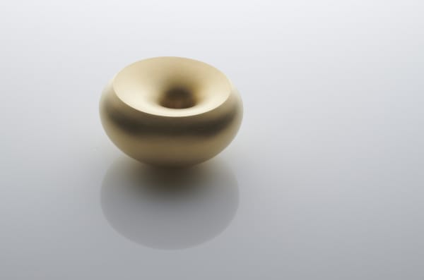 Adi Toch, Gold Whispering Vessel, 2021