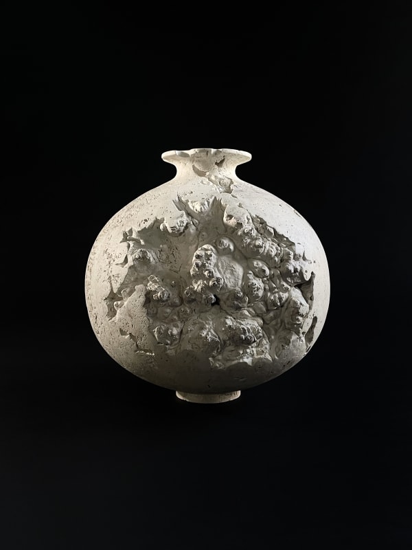 Eleanor Lakelin, Lidded Vessel I/22, 2022