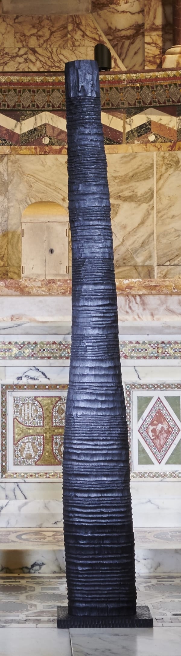 Malcolm Martin & Gaynor Dowling, Untitled scorched (tall), 2019