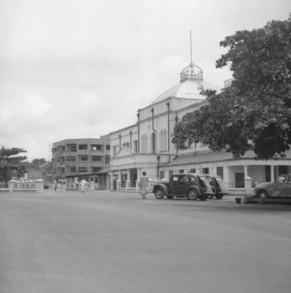 Gillian Hopwood, St Anna Court - Tinubu Square, 1954