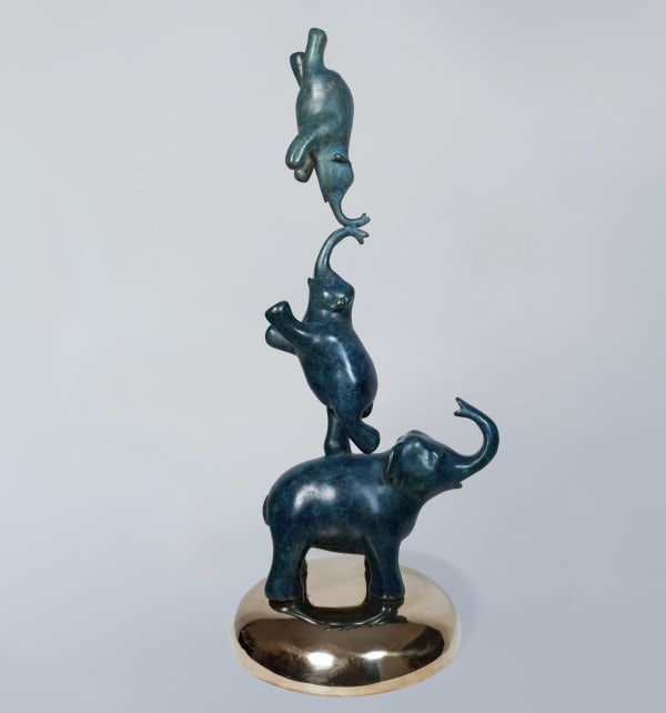 Stephanie Hess, Elevation