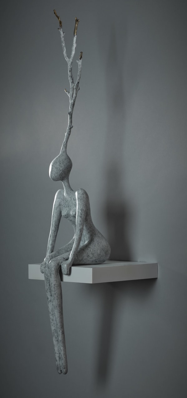 Orla de Brí Cusp bronze, edition of 5 94 x 20 x 13 cm Edition 1 of 5