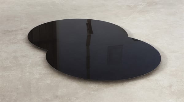 Artur Lescher Não-euclidiana, 2013 basalto 15,5 x 42,5 x 68 cm