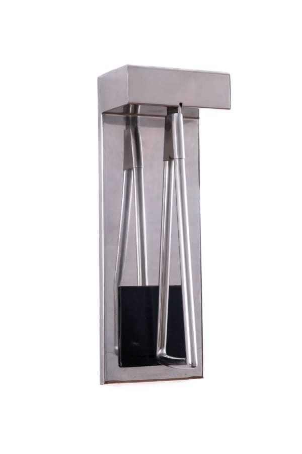 Ana Maria Tavares Alça, 1999 aço inox e borracha 50 x 20 x 20 cm