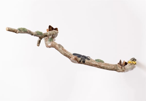 Efrain Almeida Plátano Bordallo , 2013 Cerâmica 24,5 × 8 × 63 cm