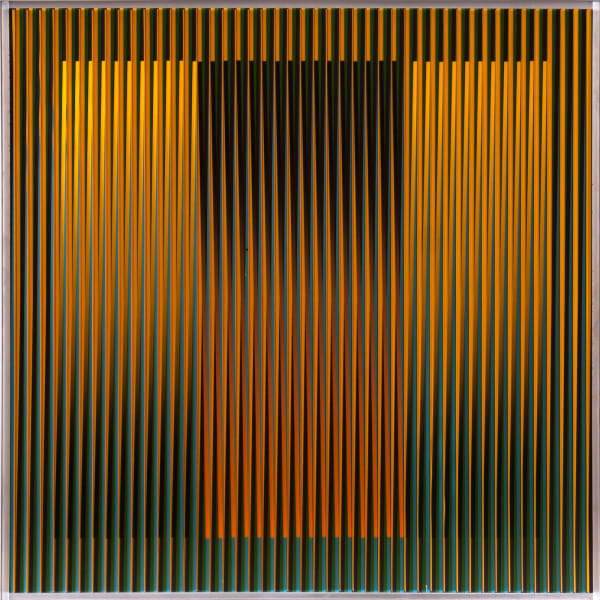 Carlos Cruz-Díez Physichromie 1544, 2008 acrílica e lâminas de PVC sobre madeira 50 x 50 cm