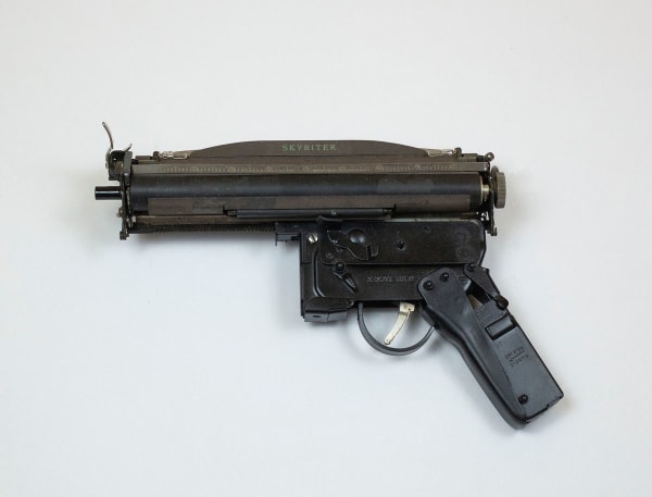 gun sculpture by Ravi Zupa