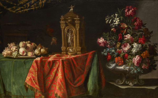 Adeodato Zuccati - Fine baroque silver vase with flowers on a rock shelf, a tray with grapes, peaches and figs and a clock on a table covered with a green tablecloth and red brocade/ Nature morte au vase d’argent fleuri et à l’horloge