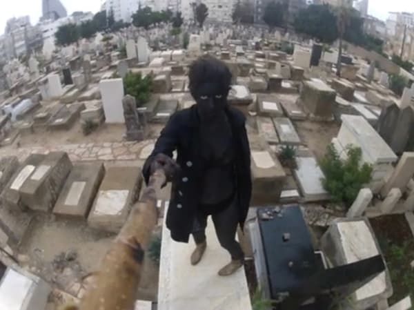 Tamar Hirschfeld, Schwartze in Trumpeldor Cemetery, 2013