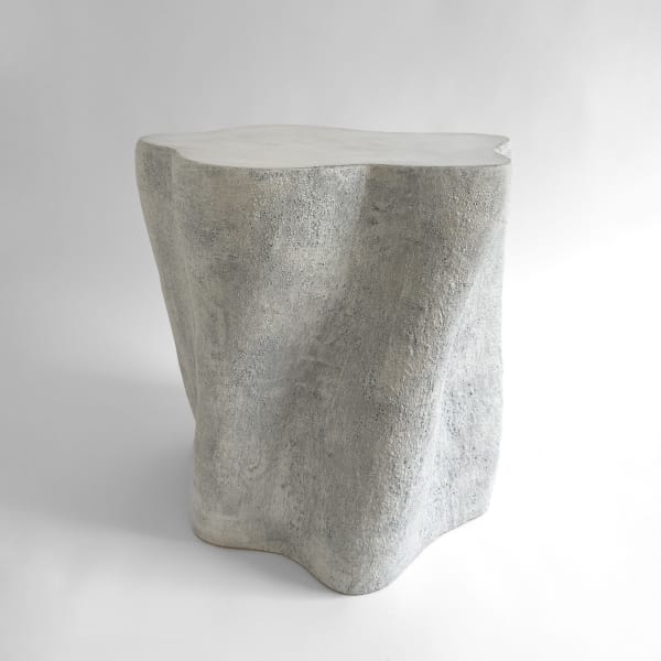 Side Table n. 572